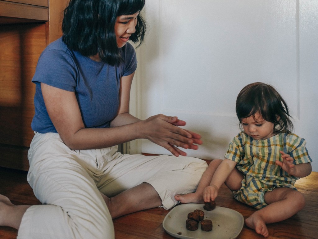 Baby Food Timeline: What is Safe for Your Child to be Eating as They Develop?